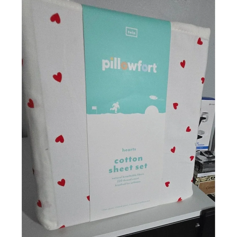 Pillowfort Twin Cotton Sheet Set Red Hearts White 220 Thread Count 3 Piece New